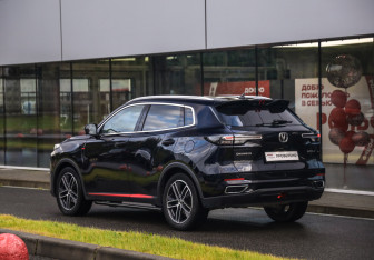 Подержанный автомобиль Changan CS55PLUS 2024 года (8 фото)