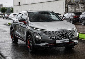 Подержанный автомобиль Omoda C5 2023 года (5 фото)