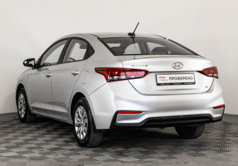 Подержанный автомобиль Hyundai Solaris Sedan 2017 года (7 фото)