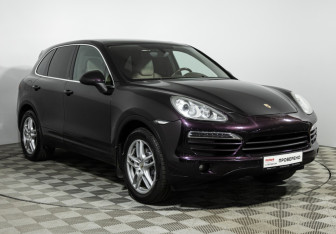 Подержанный автомобиль Porsche Cayenne 2010 года (3 фото)