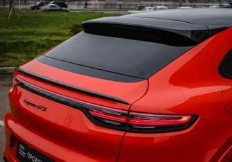 Подержанный автомобиль Porsche Cayenne 2021 года (8 фото)