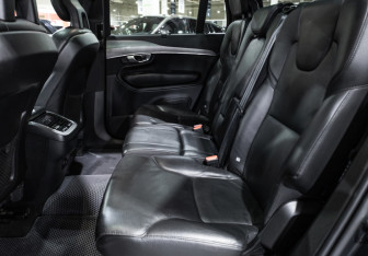 Подержанный автомобиль Volvo XC90 2021 года (12 фото)