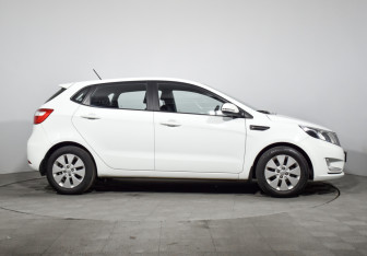 Подержанный автомобиль Kia Rio Hatchback 2013 года (4 фото)
