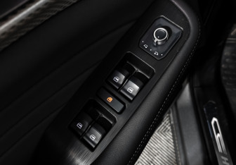 Подержанный автомобиль Haval F7 2024 года (10 фото)
