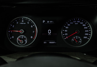 Подержанный автомобиль Kia K5 2020 года (12 фото)