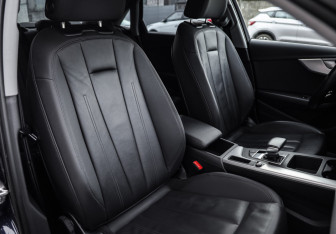 Подержанный автомобиль Audi A4 Sedan 2020 года (26 фото)