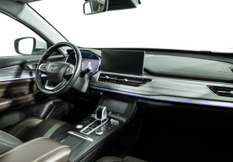 Подержанный автомобиль Chery Tiggo 8 Pro 2022 года (9 фото)