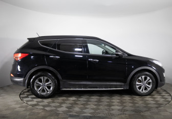 Подержанный автомобиль Hyundai Santa Fe 2014 года (4 фото)