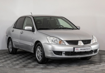 Подержанный автомобиль Mitsubishi Lancer Sedan 2006 года (3 фото)