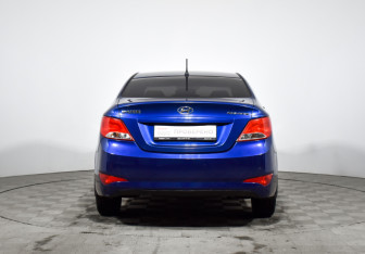 Подержанный автомобиль Hyundai Solaris Sedan 2014 года (6 фото)