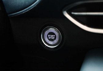 Подержанный автомобиль Voyah Free 2022 года (15 фото)