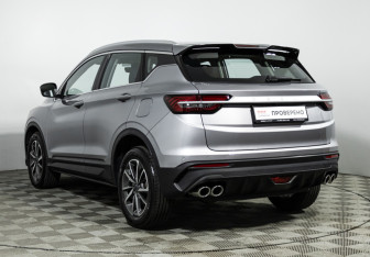 Подержанный автомобиль Geely Coolray 2023 года (5 фото)