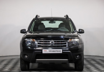 Подержанный автомобиль Renault Duster 2014 года (2 фото)