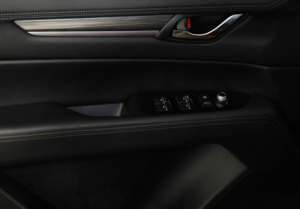 Подержанный автомобиль Mazda CX-5 2021 года (24 фото)