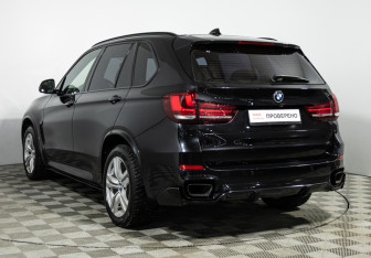 Подержанный автомобиль BMW X5 2017 года (7 фото)