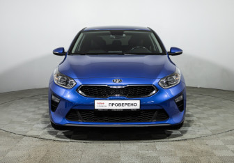 Подержанный автомобиль Kia Ceed Hatchback 2019 года (2 фото)