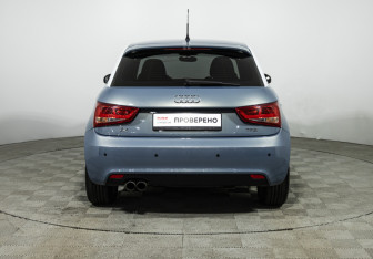 Подержанный автомобиль Audi A1 2012 года (6 фото)