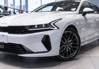 Новый Kia K5 2024 (2 фото)