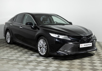 Подержанный автомобиль Toyota Camry Sedan 2020 года (3 фото)