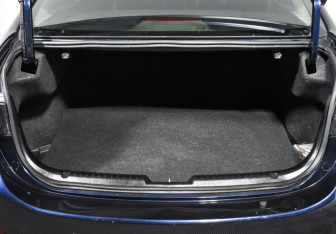 Подержанный автомобиль Mazda 6 Sedan 2014 года (21 фото)