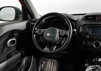 Подержанный автомобиль Kia Soul 2018 года (15 фото)