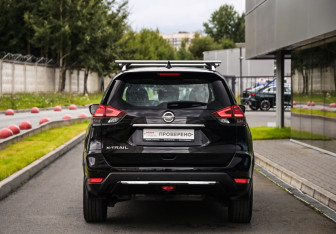 Подержанный автомобиль Nissan X-Trail 2021 года (7 фото)