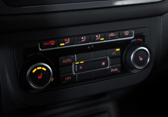 Подержанный автомобиль Volkswagen Tiguan 2011 года (13 фото)