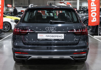 Подержанный автомобиль Audi A4 allroad 2020 года (7 фото)