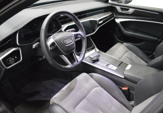 Подержанный автомобиль Audi A6 Sedan 2024 года (10 фото)