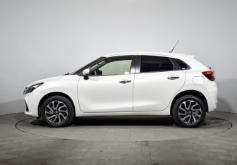 Подержанный автомобиль Suzuki Baleno Hatchback 2022 года (8 фото)