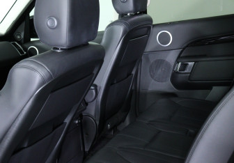 Подержанный автомобиль Land Rover Discovery 2019 года (21 фото)