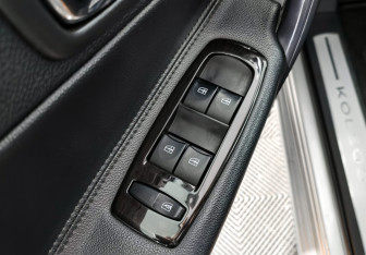 Подержанный автомобиль Renault Koleos 2014 года (10 фото)
