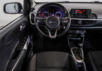 Подержанный автомобиль Kia Picanto 2017 года (11 фото)