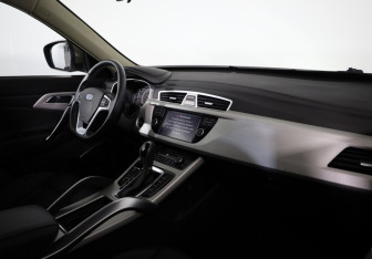 Подержанный автомобиль Geely Atlas 2020 года (11 фото)