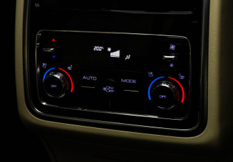 Подержанный автомобиль Tank 500 2023 года (30 фото)