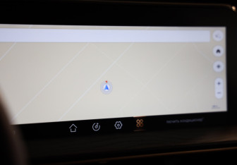 Подержанный автомобиль Exeed LX 2023 года (16 фото)