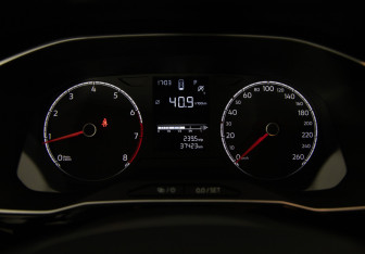 Подержанный автомобиль Jetta VS5 2023 года (14 фото)