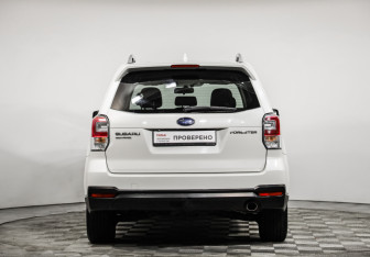Подержанный автомобиль Subaru Forester Suv 2016 года (6 фото)
