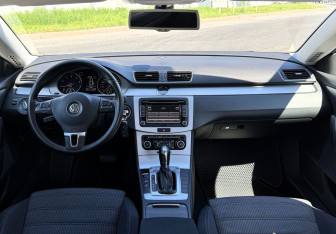 Подержанный автомобиль Volkswagen Passat CC 2011 года (9 фото)