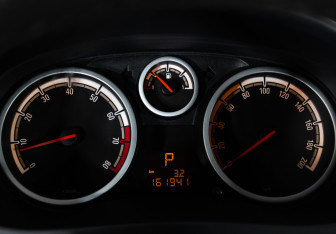 Подержанный автомобиль Opel Corsa 2007 года (18 фото)