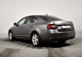 Подержанный автомобиль Skoda Octavia Liftback 2017 года (7 фото)