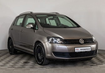 Подержанный автомобиль Volkswagen Golf Plus 2011 года (3 фото)