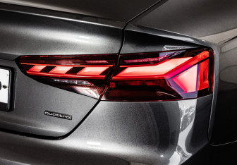 Подержанный автомобиль Audi A5 Liftback 2021 года (14 фото)