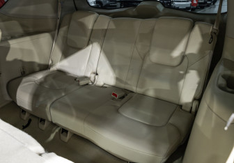 Подержанный автомобиль Infiniti QX80 2014 года (14 фото)
