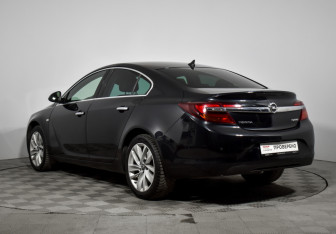 Подержанный автомобиль Opel Insignia Liftback 2013 года (7 фото)
