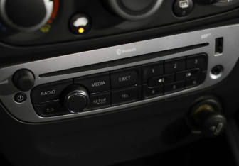 Подержанный автомобиль Renault Fluence 2014 года (16 фото)