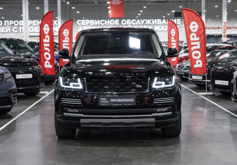 Подержанный автомобиль Land Rover Range Rover 2015 года (3 фото)