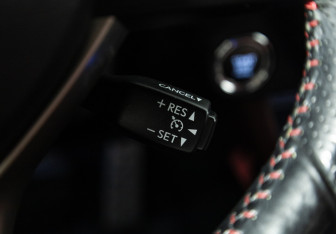 Подержанный автомобиль Lexus RX 2017 года (22 фото)