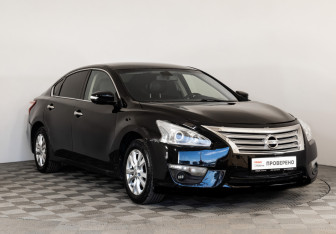 Подержанный автомобиль Nissan Teana 2014 года (2 фото)