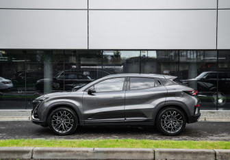 Подержанный автомобиль Changan UNI-T 2024 года (9 фото)
